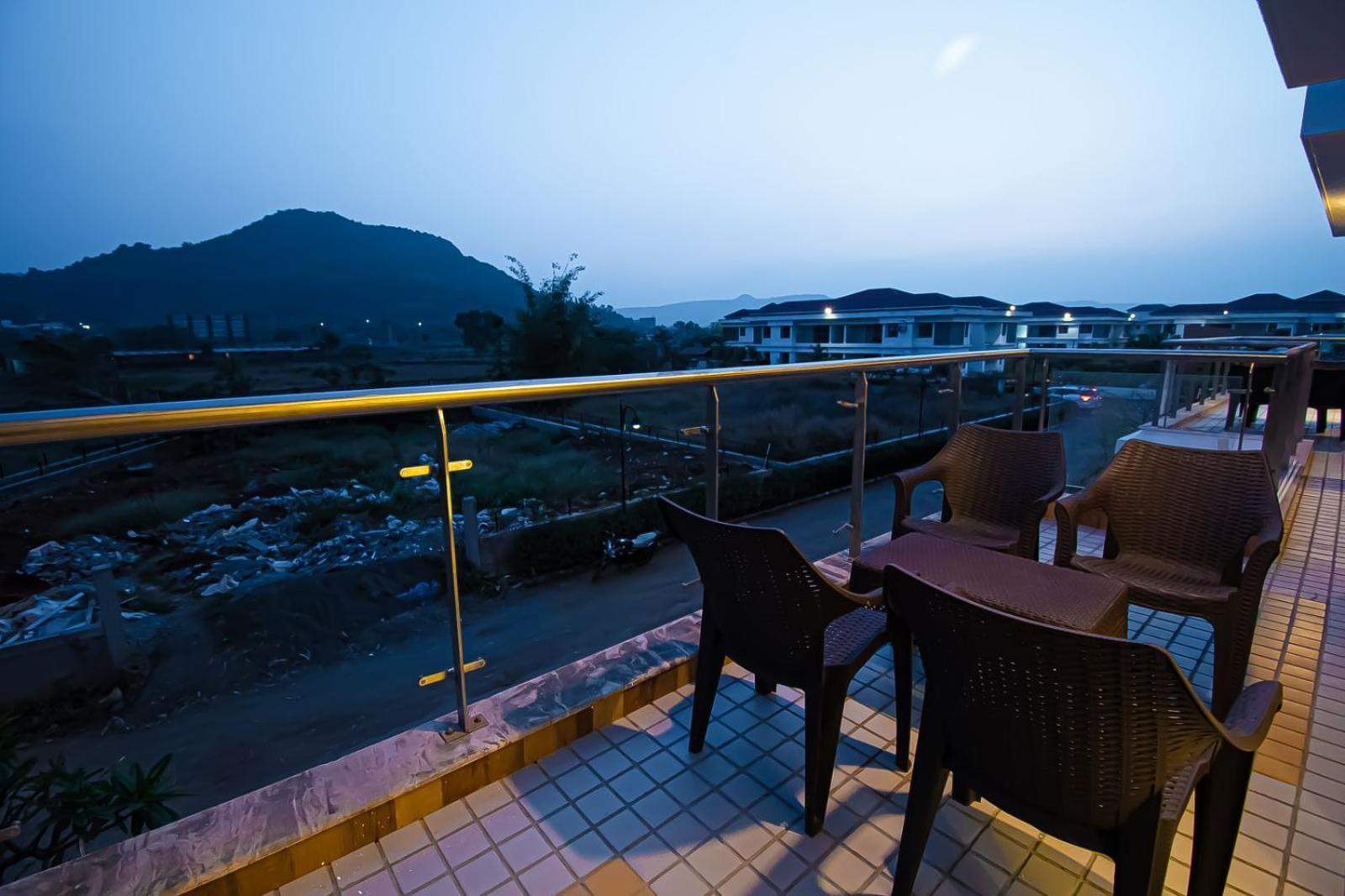 Mizzle Exotica Lonavala Daire Dış mekan fotoğraf