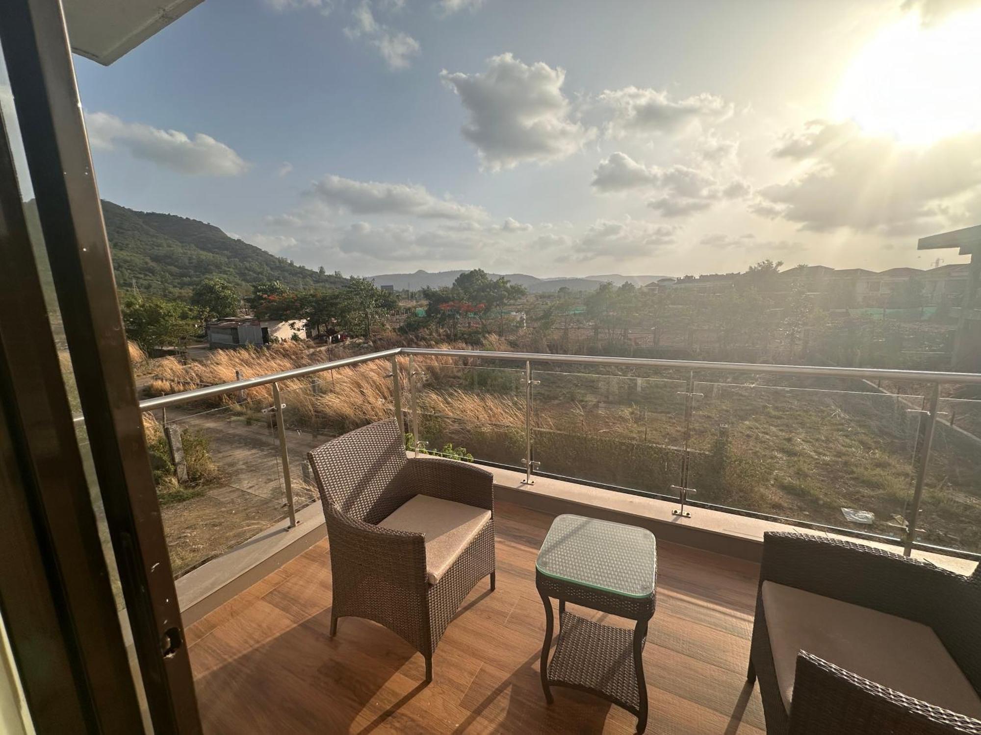 Mizzle Exotica Lonavala Daire Dış mekan fotoğraf